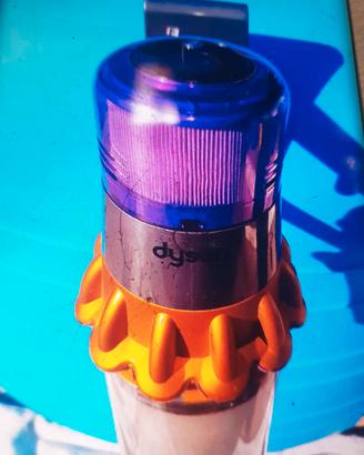 Dyson v15 a baterra