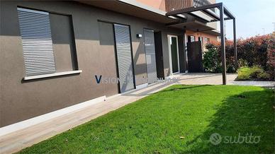 NOALE - Ultimo Piano Terra con Giardino