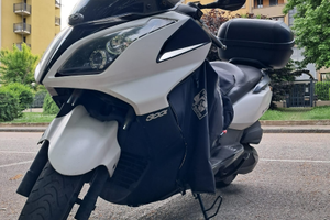 Kymco Downtown 300i
