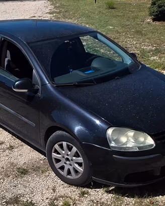 Golf v serie 1.9 TDI 105 Cv
I
.
Golf 