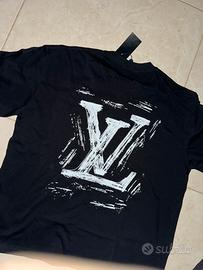 T-shirt LV nera