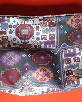 Pochette multicolore