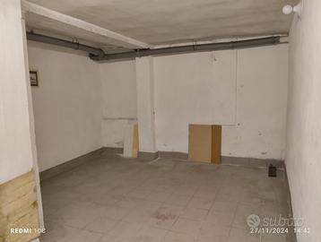 Ampio box zona viale Cremona