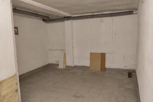 Ampio box zona viale Cremona