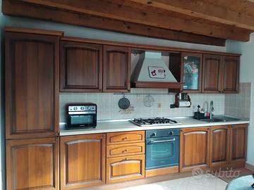 Cucina lineare legno