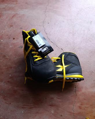 Diadora Glove taglia 43 nuove prezzo trattabile