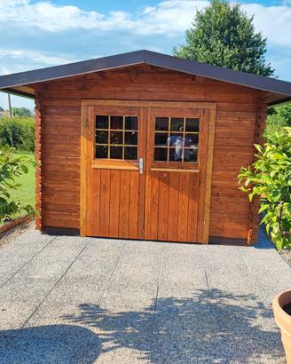 Tettoie e casette in legno lamellare