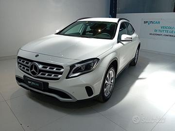 Mercedes-Benz GLA 200 d Automatic Business Extra