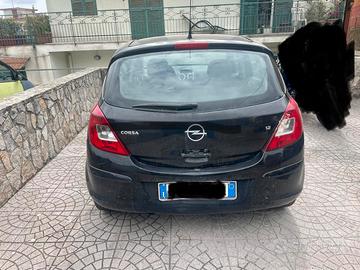 Opel corsa 1.2 benzina
