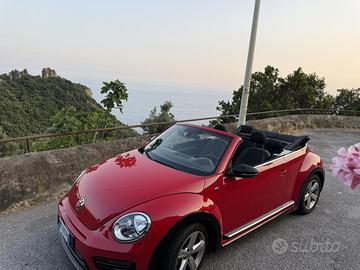 Volkswagen Maggiolino R Line Cabrio