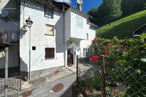 CASA SEMINDIPENDENTE A RIGOLATO