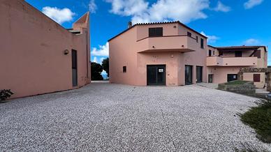 Torre dei Corsari - Loc. Commerciale centralissimo