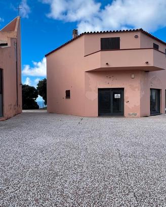 Torre dei Corsari - Loc. Commerciale centralissimo