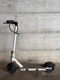 Monopattino elettrico jcl