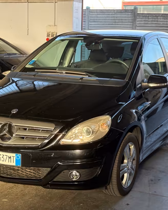 Mercedes-benz B 180 NGT BlueEFFICIENCY Premium