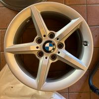 Cerchi in lega R16 BMW Serie 1 F20 5x120