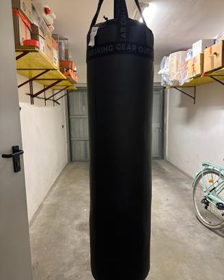 sacco boxe + guanti