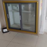 frigorifero Pago per bibite 