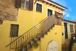 2 LOCALI A FALERIA
