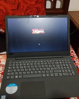 PC portatile Lenovo win11 12 RAM 256 SSD 