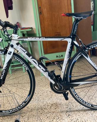 Bicicletta Kuota Kebel in titanio 