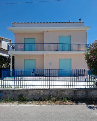Villa bifamiliare