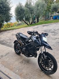 Ducati hypermotard 796