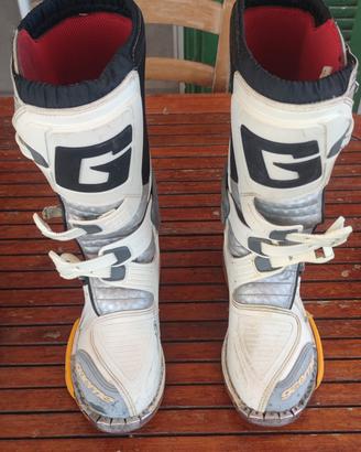 gaerne stivali motard