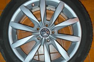 Cerchi in lega Volkswagen da 17 + gomme