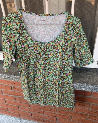 Maglia fantasia floreale