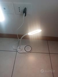 Lampada LED Celly per scrivania o comodino 