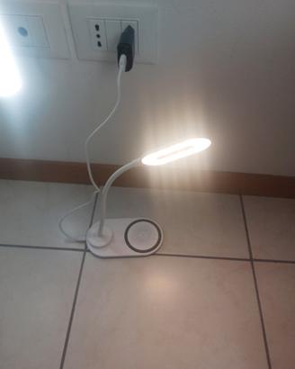 Lampada LED Celly per scrivania o comodino 