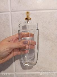 Bottiglia di profumo vuota 