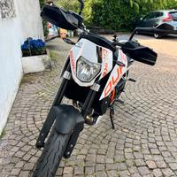 KTM 690 Duke - 2012