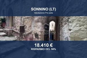 Immobile in asta di 128 m² con più di 5 locali a S