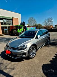 Volkswagen golf variant alltrack 2.0 tdi 184cv dsg