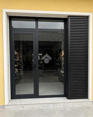 NEGOZIO A ARZANO