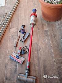 Dyson v10 motorhead