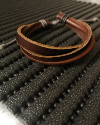 Bracciali e anelli