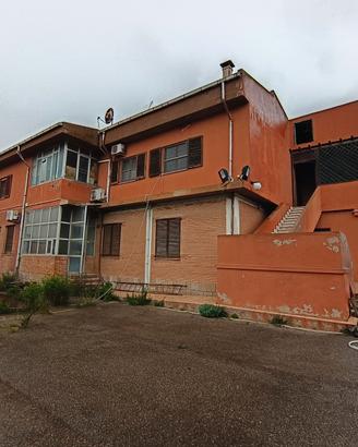 Terreno edificato di ca. 8.000 mq c/o Viale Elmas