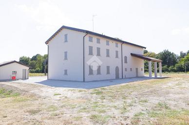 VILLA SINGOLA A CARPI