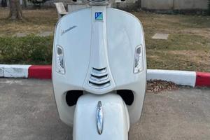 vespa gts 