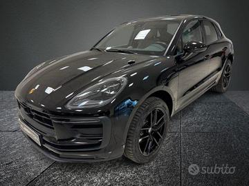 PORSCHE Macan 2.0 +TETTO+20"+ACC+SCARICHI