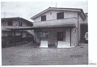 Villa o villino Lariano [A4257241]