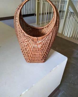 Cesta vintage e asse da stiro