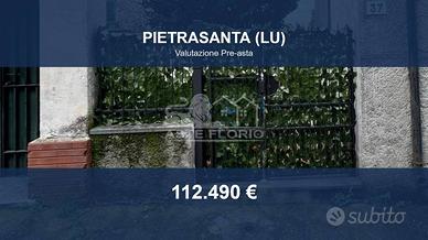 Immobile in asta di 140 m² a Pietrasanta