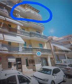 Appartamento ultimo piano vicino al mare