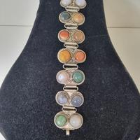 Bracciale etnico vintage con pietre multicolore