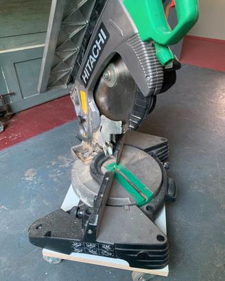 Troncatrice da legno Hitachi disco D300mm