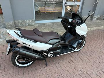 YAMAHA T-MAX 500